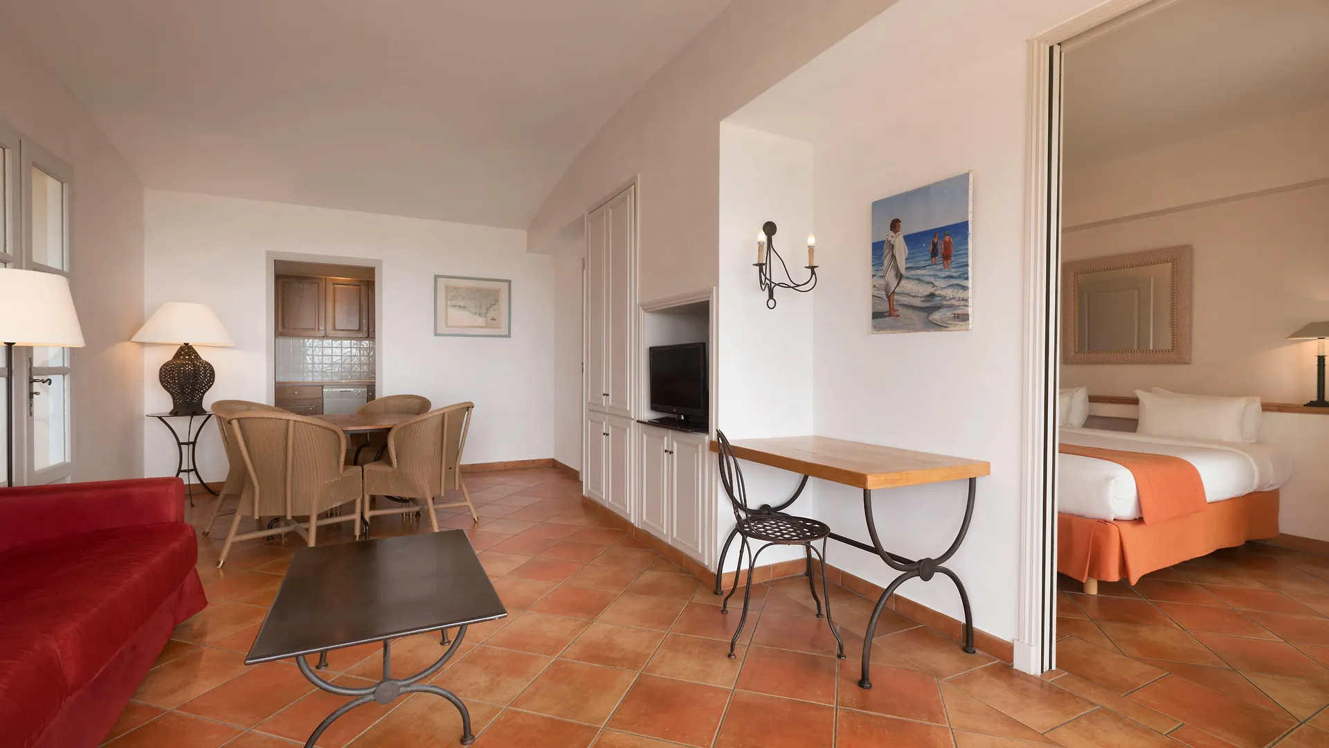 Отель Le Fregate Provence Сен-Сир-сюр-Мер 4*,