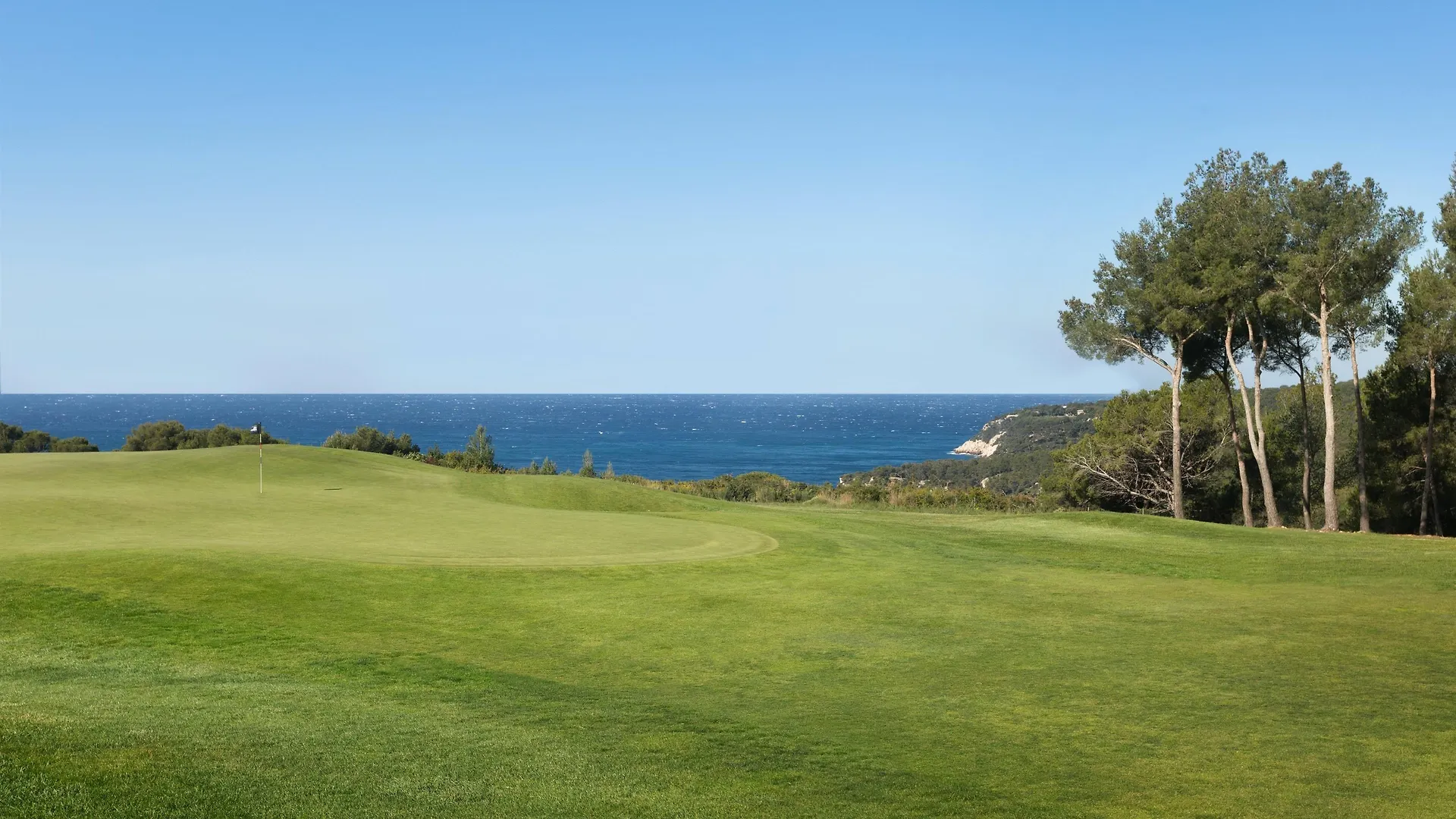 Отель Le Fregate Provence Сен-Сир-сюр-Мер