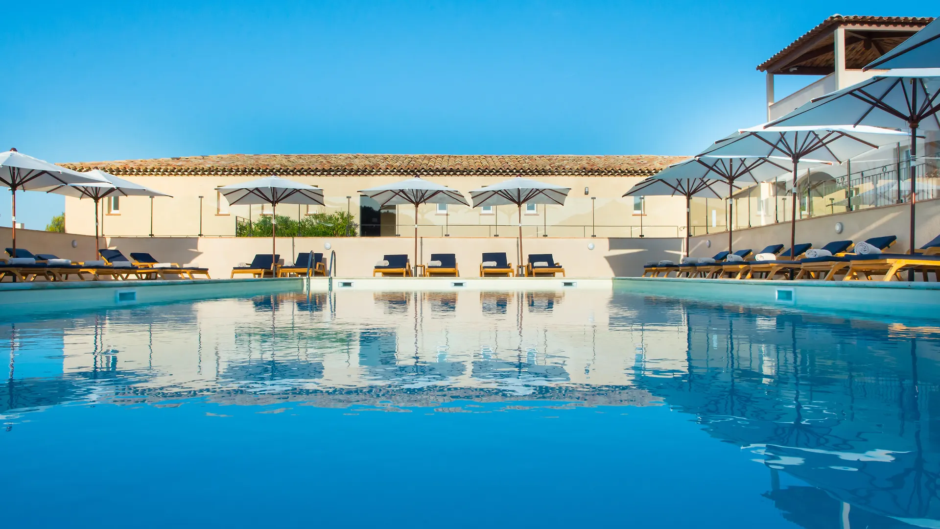 Отель Le Fregate Provence Сен-Сир-сюр-Мер