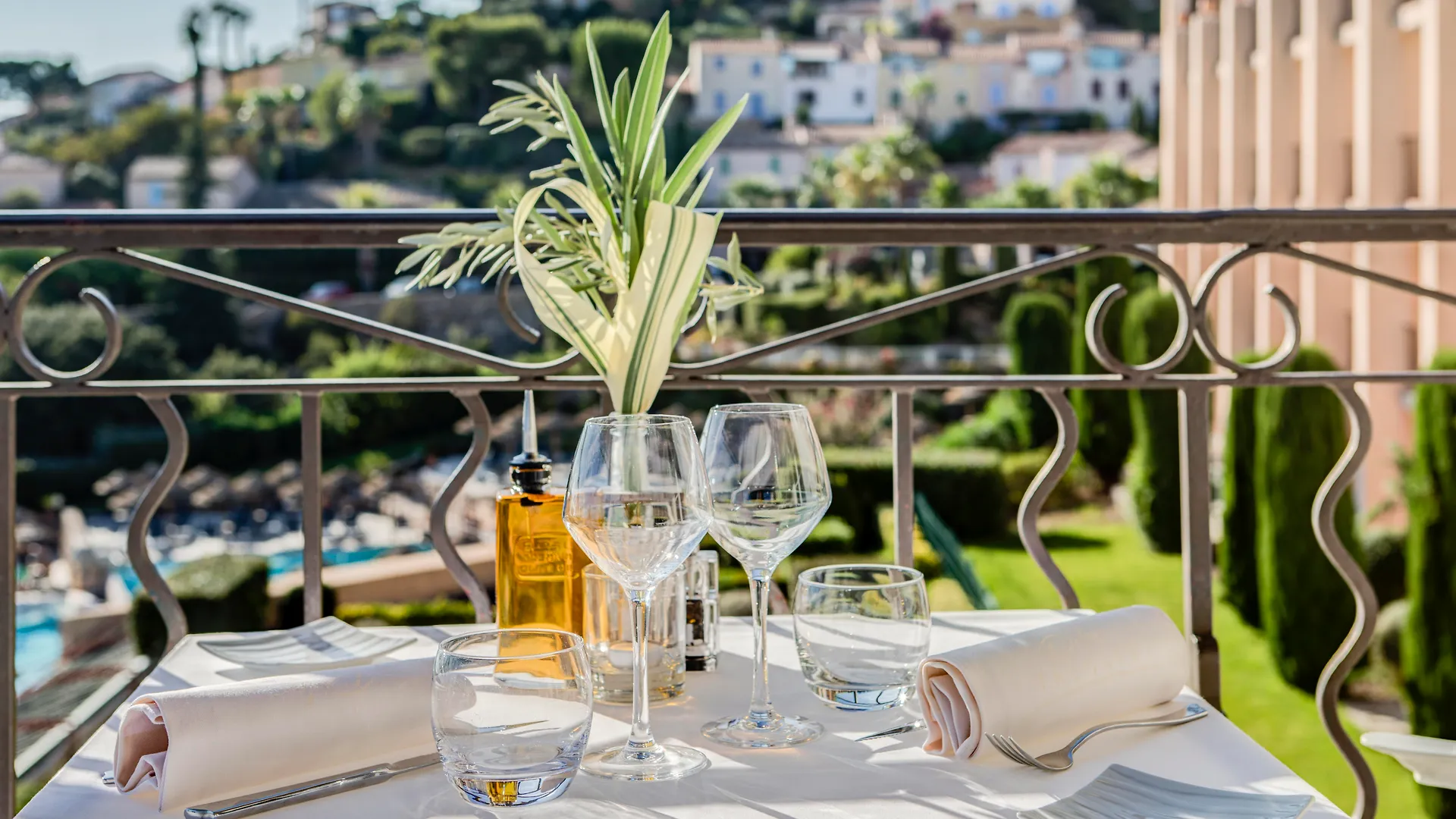 Отель Le Fregate Provence Сен-Сир-сюр-Мер
